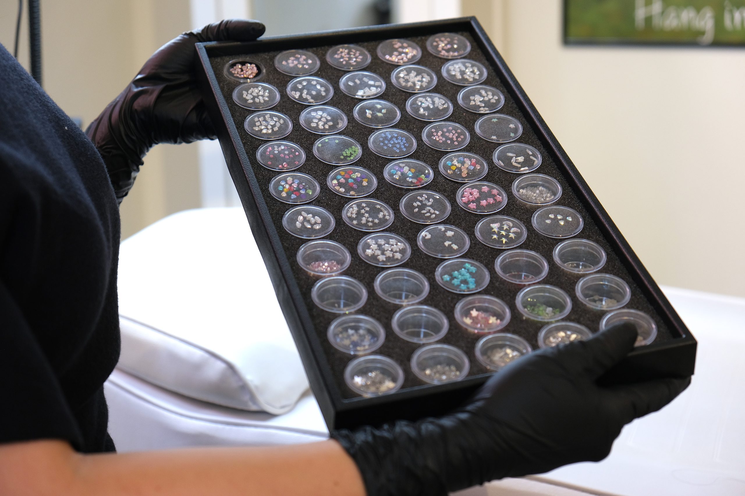 Tooth gem crystals in every colour